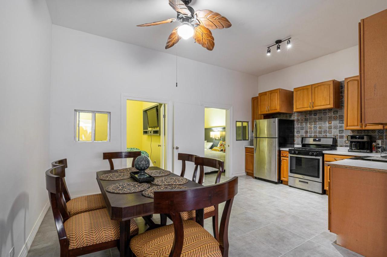 2 Br/ 1 Ba Home, Sleeps 10, 1 Min Walk To Rosarito Beach 外观 照片