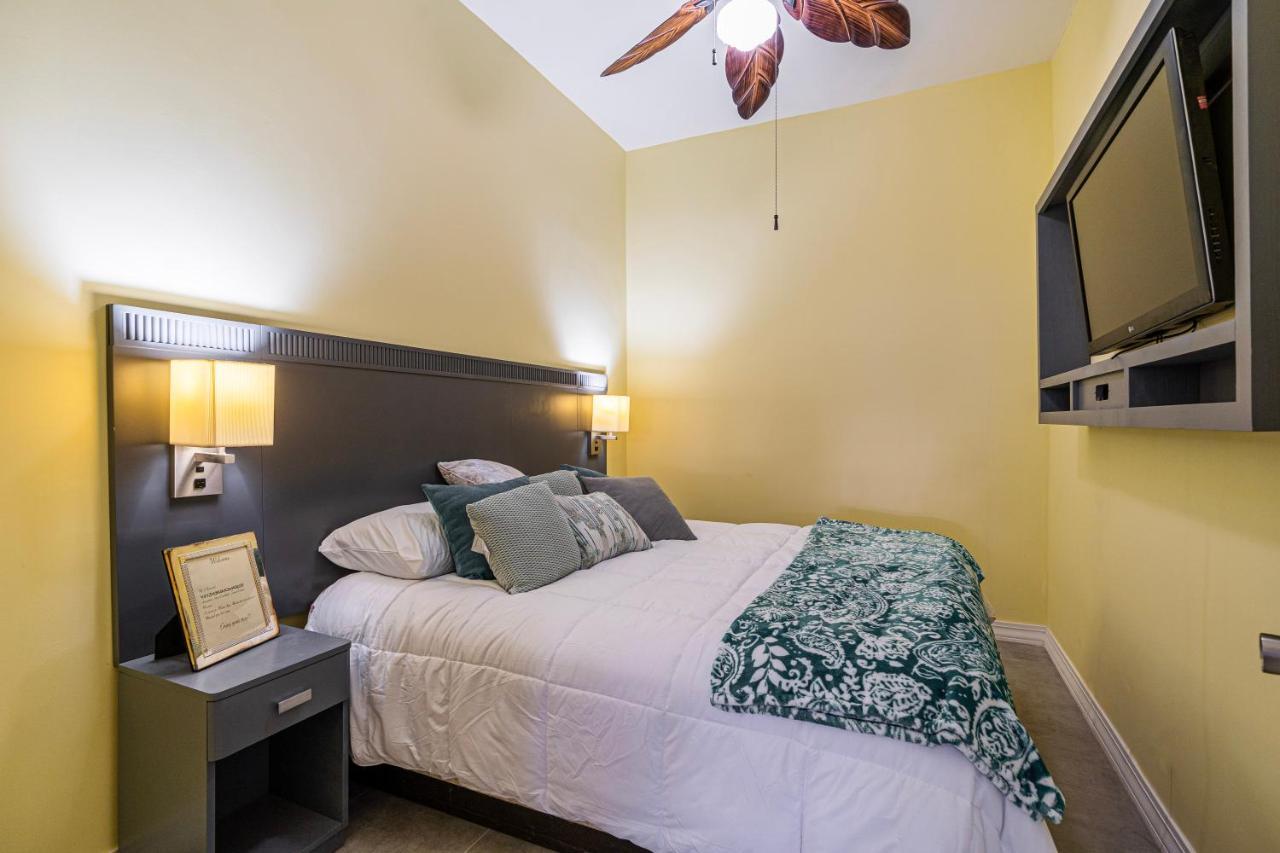 2 Br/ 1 Ba Home, Sleeps 10, 1 Min Walk To Rosarito Beach 外观 照片